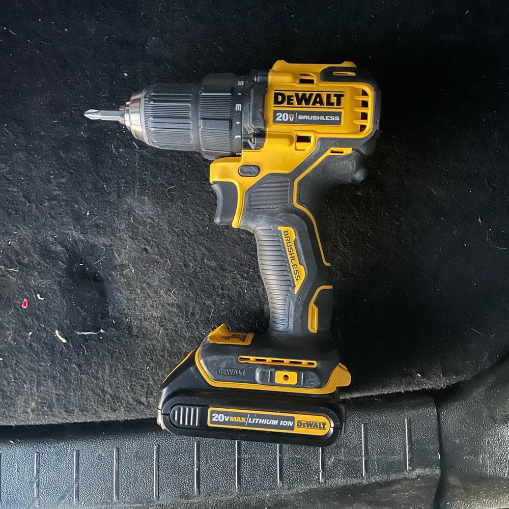 Dewalt drill, battery, charger